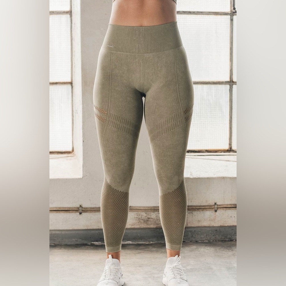 NWT Aim’n Seamless High-Waist Olive Green Leggings Size S